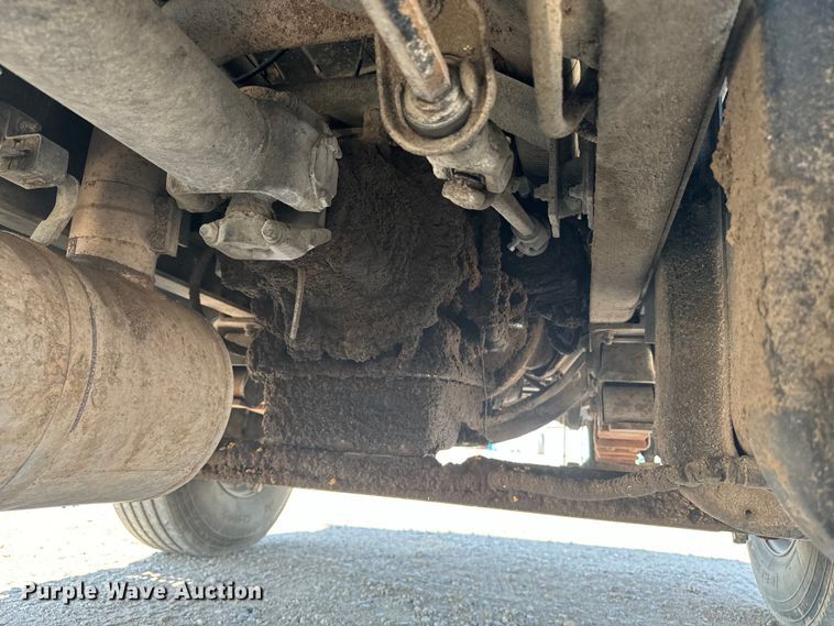 image for item DQ6923 1990 Chevrolet Kodiak C7 grain truck