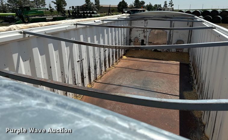 image for item DQ6923 1990 Chevrolet Kodiak C7 grain truck