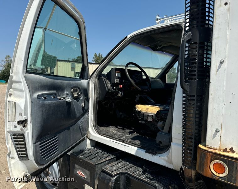 image for item DQ6923 1990 Chevrolet Kodiak C7 grain truck