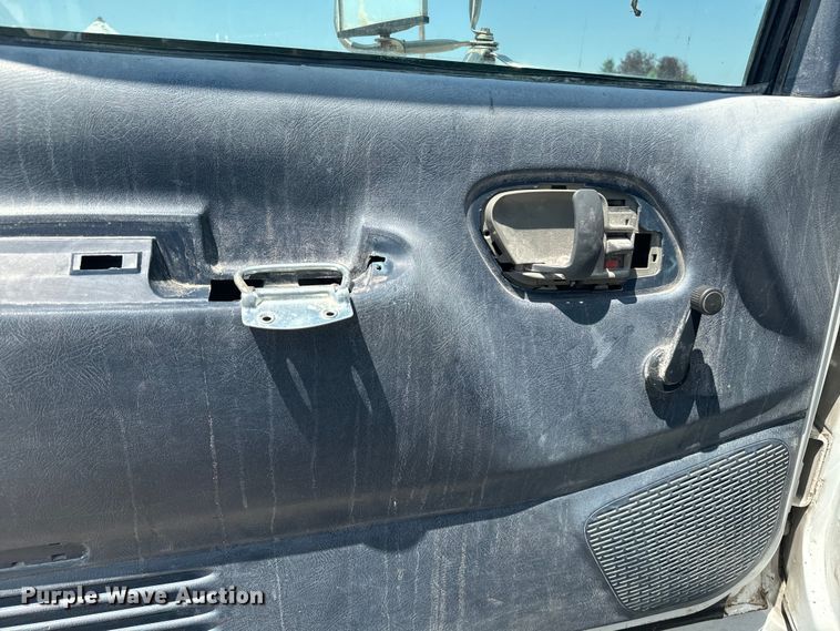 image for item DQ6923 1990 Chevrolet Kodiak C7 grain truck