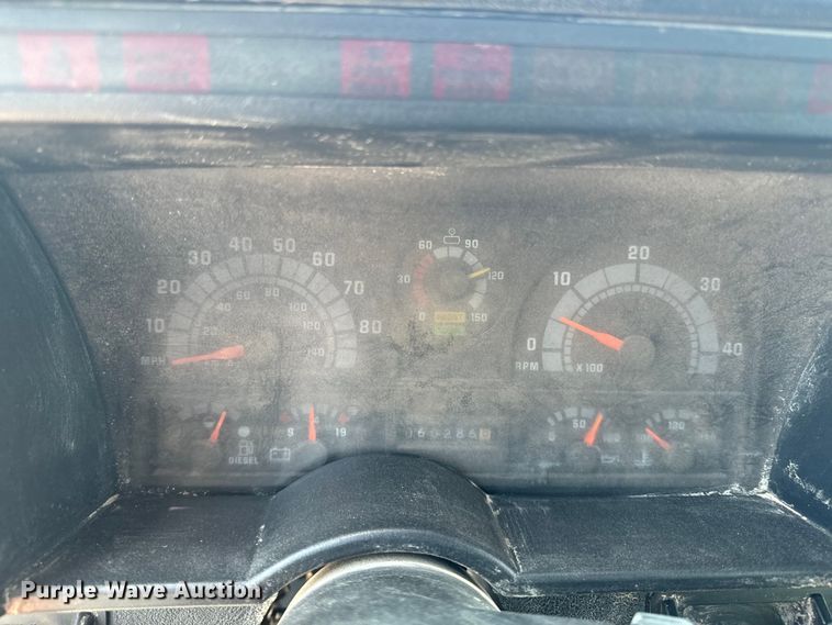 image for item DQ6923 1990 Chevrolet Kodiak C7 grain truck