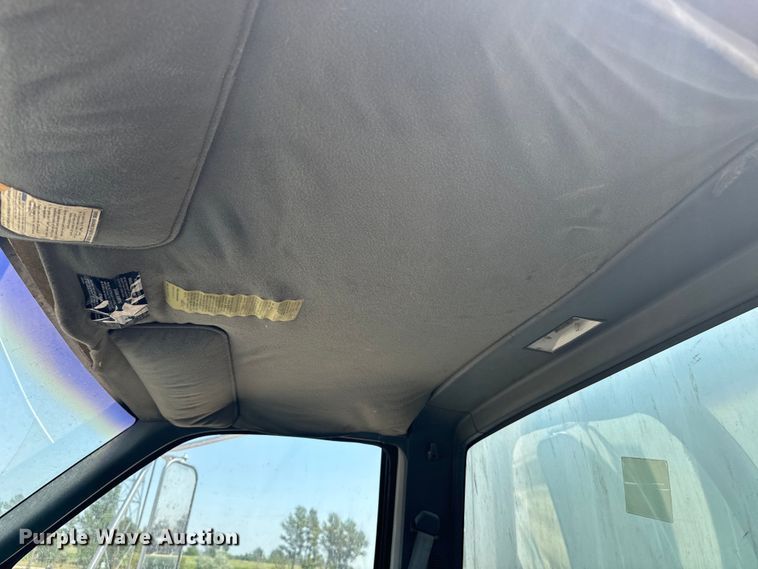 image for item DQ6923 1990 Chevrolet Kodiak C7 grain truck