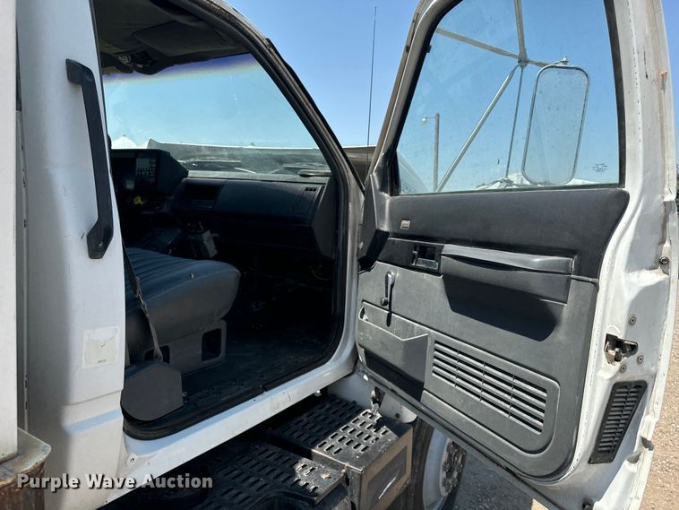 image for item DQ6923 1990 Chevrolet Kodiak C7 grain truck