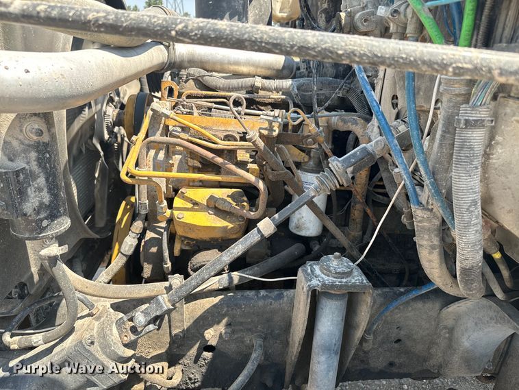 image for item DQ6923 1990 Chevrolet Kodiak C7 grain truck