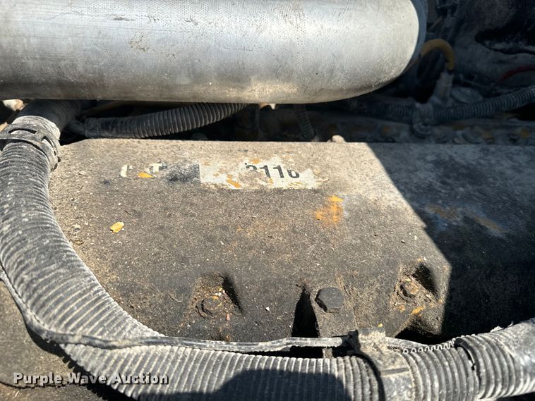 image for item DQ6923 1990 Chevrolet Kodiak C7 grain truck