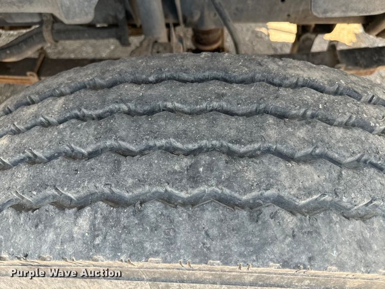 image for item DQ6923 1990 Chevrolet Kodiak C7 grain truck