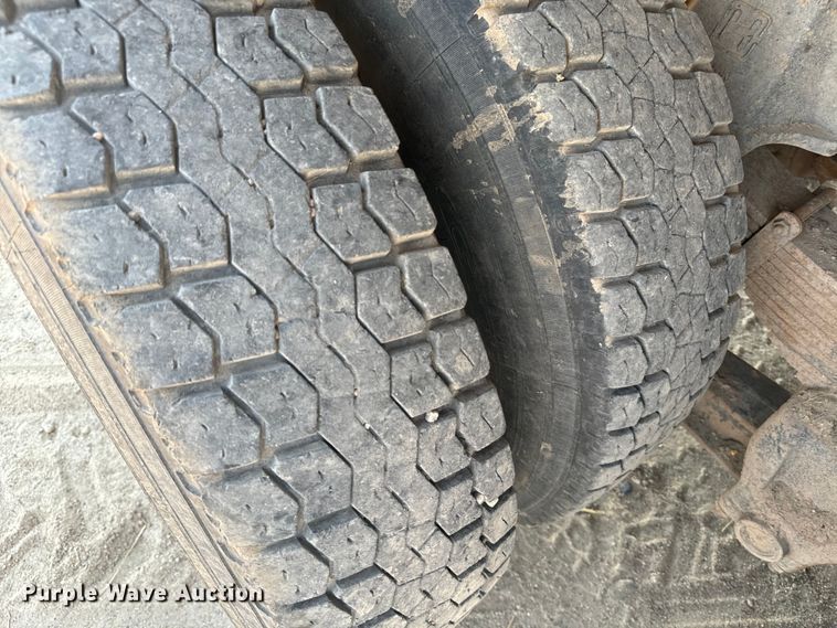 image for item DQ6923 1990 Chevrolet Kodiak C7 grain truck