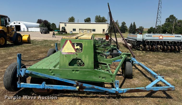 image for item DQ6926 John Deere 9300 grain drill