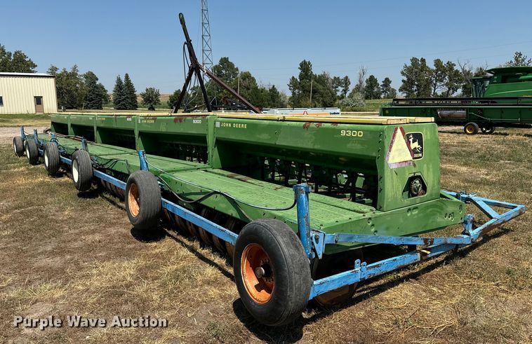 image for item DQ6926 John Deere 9300 grain drill