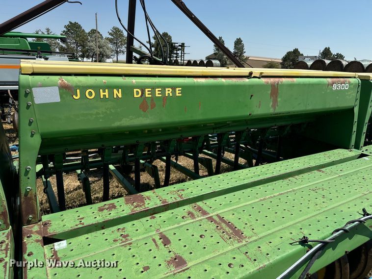 image for item DQ6926 John Deere 9300 grain drill