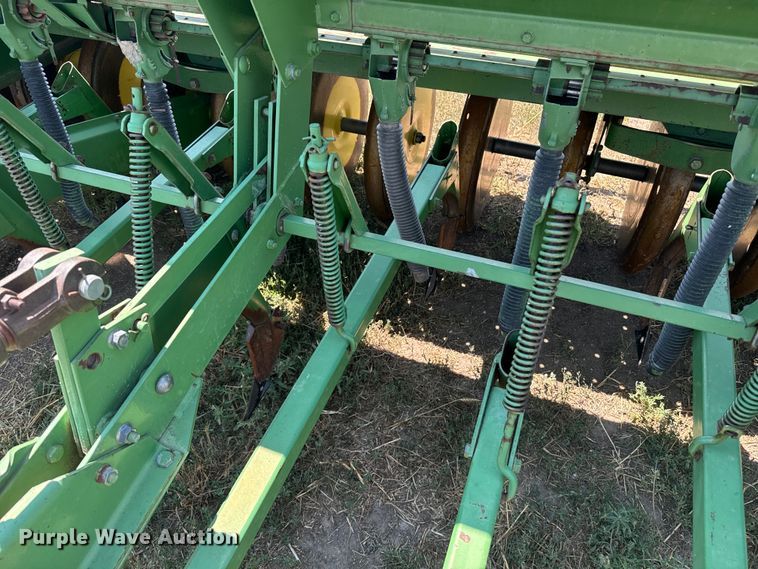 image for item DQ6926 John Deere 9300 grain drill