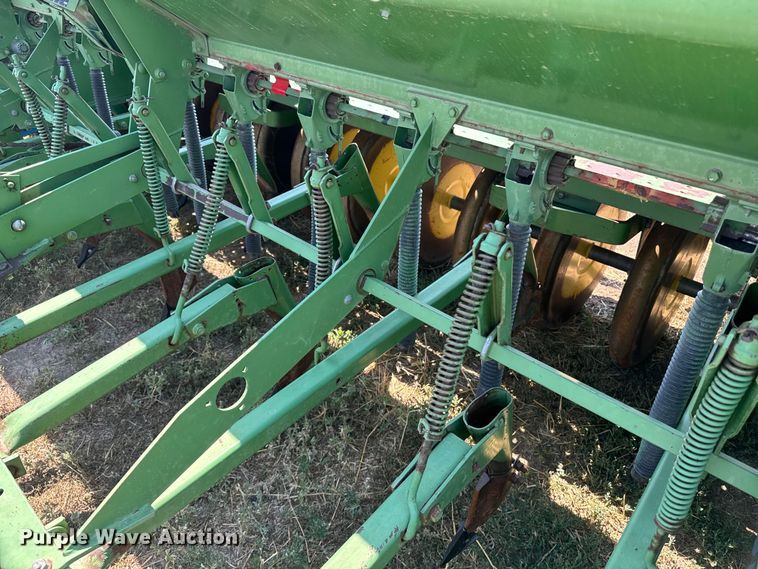 image for item DQ6926 John Deere 9300 grain drill