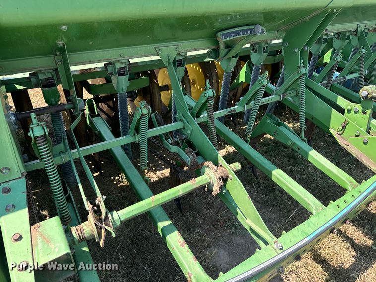 image for item DQ6926 John Deere 9300 grain drill