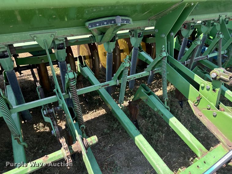 image for item DQ6926 John Deere 9300 grain drill