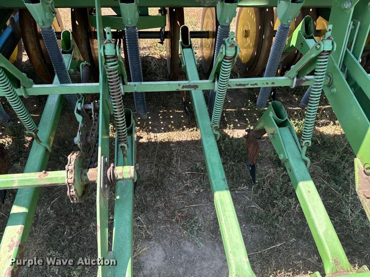 image for item DQ6926 John Deere 9300 grain drill