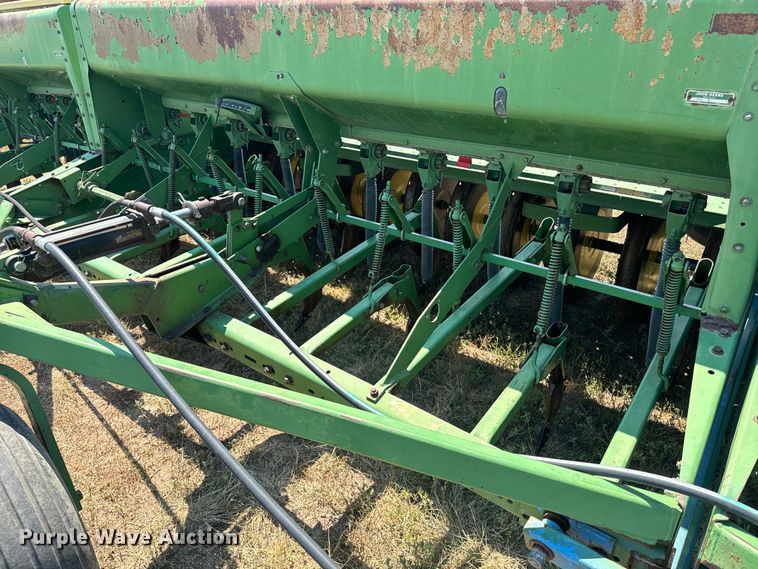 image for item DQ6926 John Deere 9300 grain drill