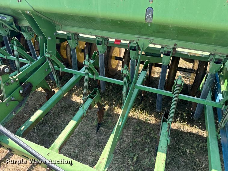 image for item DQ6926 John Deere 9300 grain drill