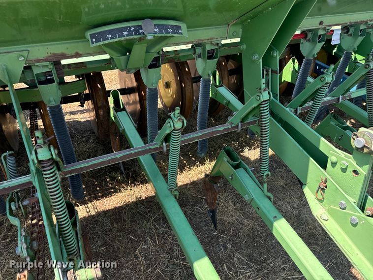 image for item DQ6926 John Deere 9300 grain drill