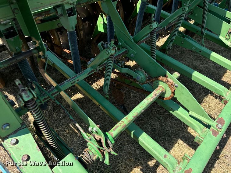image for item DQ6926 John Deere 9300 grain drill