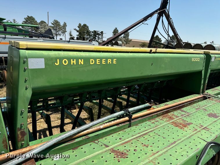 image for item DQ6926 John Deere 9300 grain drill