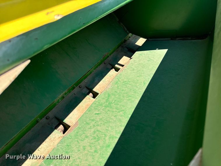 image for item DQ6926 John Deere 9300 grain drill