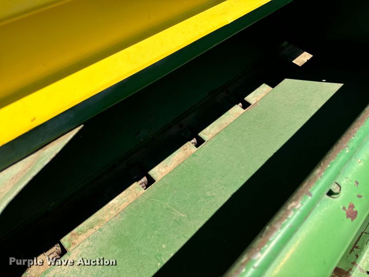 image for item DQ6926 John Deere 9300 grain drill