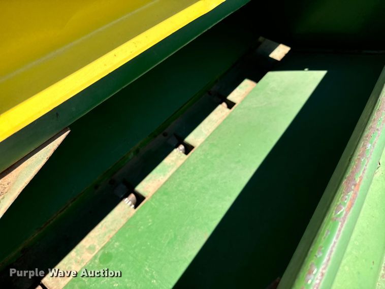 image for item DQ6926 John Deere 9300 grain drill