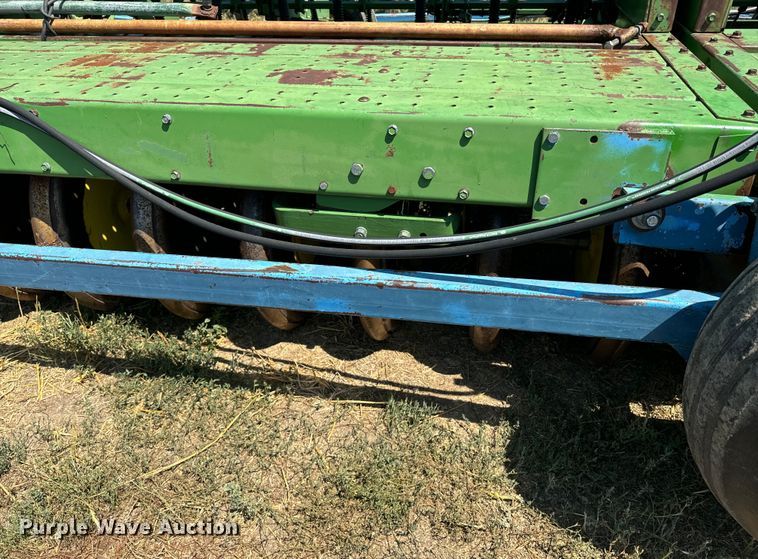 image for item DQ6926 John Deere 9300 grain drill