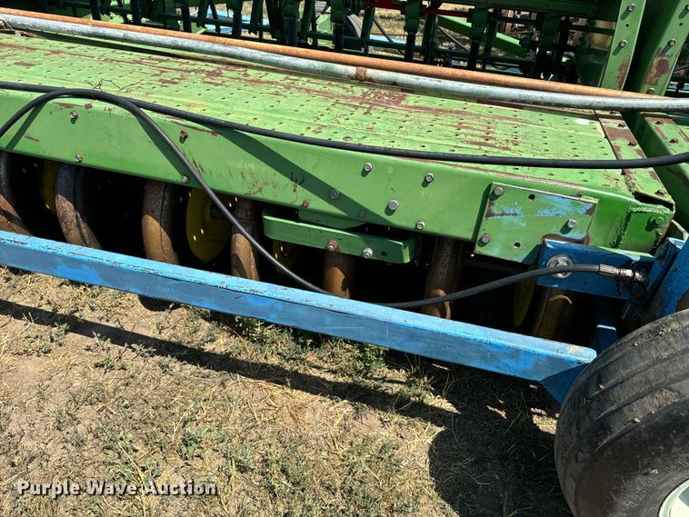 image for item DQ6926 John Deere 9300 grain drill