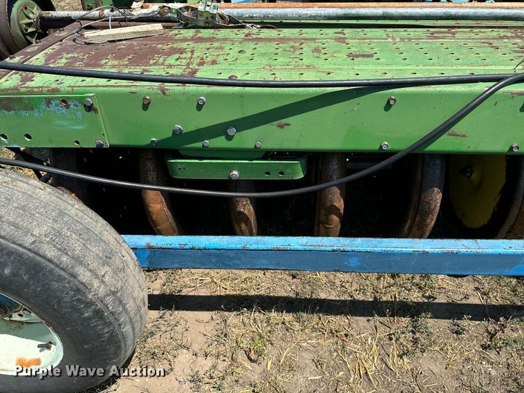 image for item DQ6926 John Deere 9300 grain drill