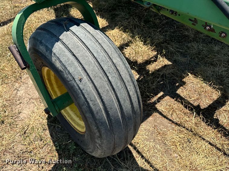 image for item DQ6926 John Deere 9300 grain drill
