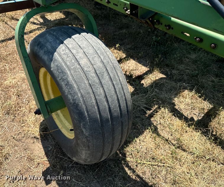 image for item DQ6926 John Deere 9300 grain drill