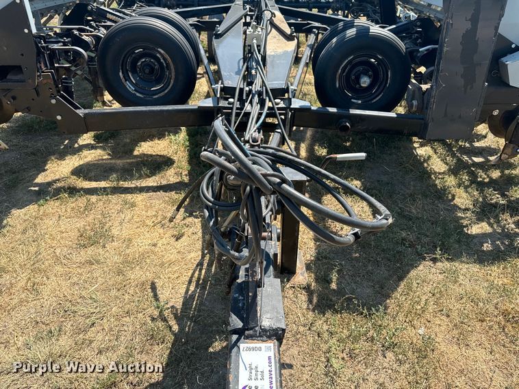 image for item DQ6927 Crust Buster 3200 TS grain drill