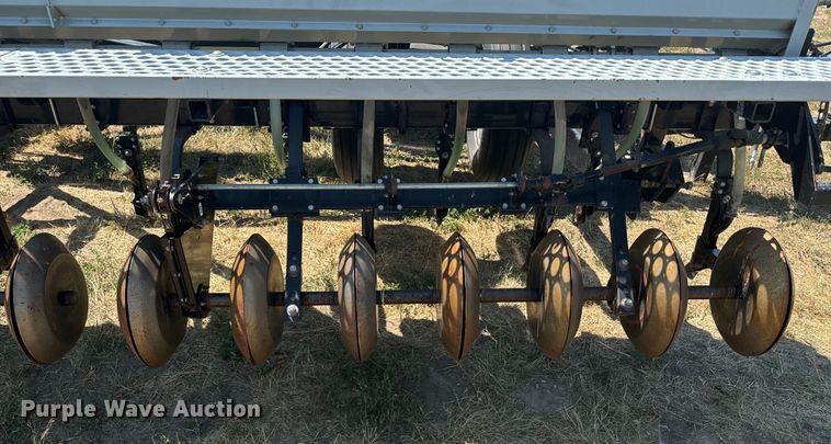 image for item DQ6927 Crust Buster 3200 TS grain drill