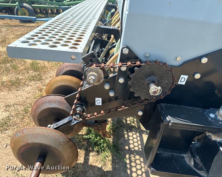 image for item DQ6927 Crust Buster 3200 TS grain drill