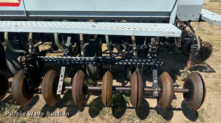 image for item DQ6927 Crust Buster 3200 TS grain drill