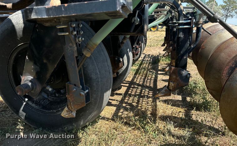 image for item DQ6927 Crust Buster 3200 TS grain drill