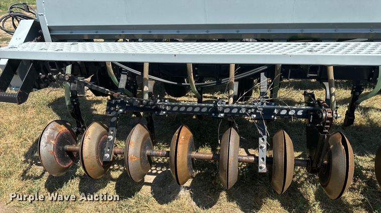 image for item DQ6927 Crust Buster 3200 TS grain drill