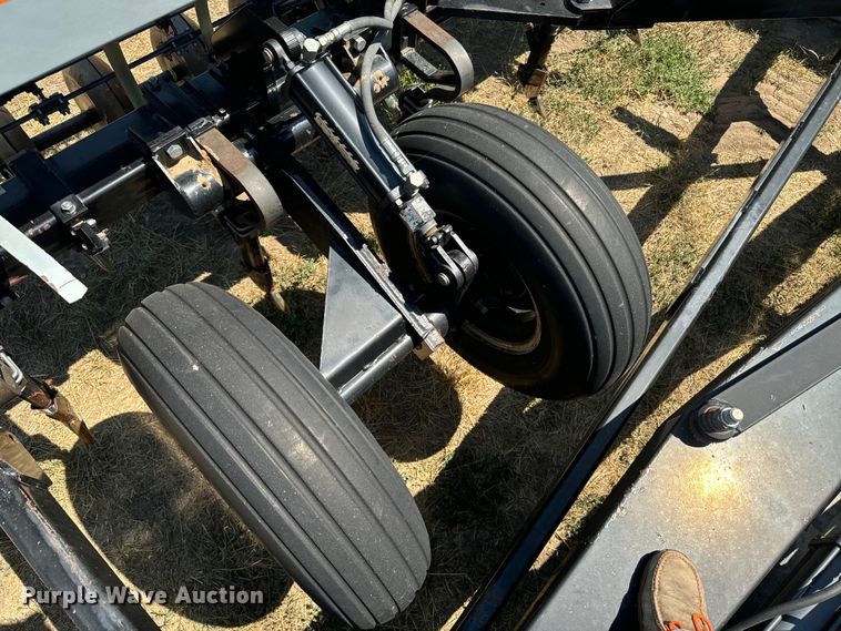 image for item DQ6927 Crust Buster 3200 TS grain drill