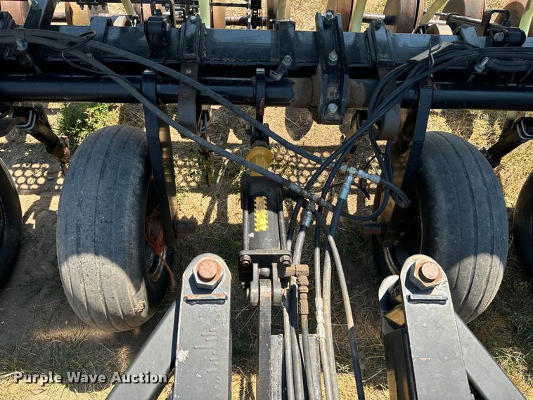 image for item DQ6927 Crust Buster 3200 TS grain drill