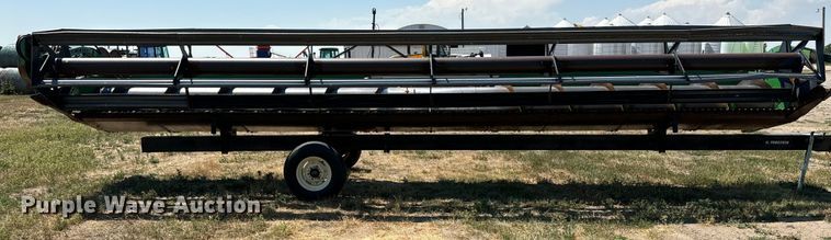 image for item DQ6928 1989 John Deere 930 rigid head