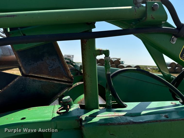 image for item DQ6928 1989 John Deere 930 rigid head