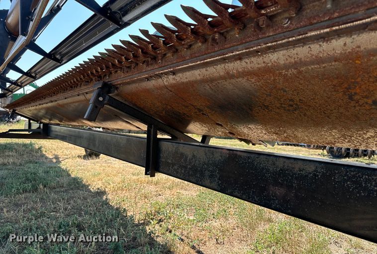 image for item DQ6928 1989 John Deere 930 rigid head