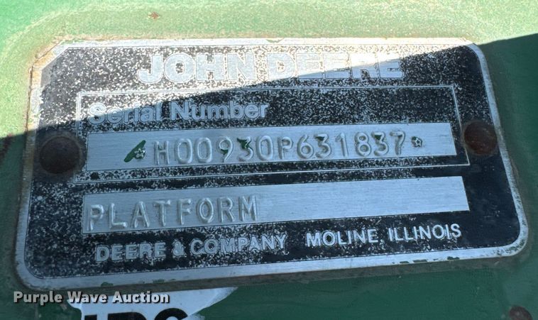 image for item DQ6928 1989 John Deere 930 rigid head