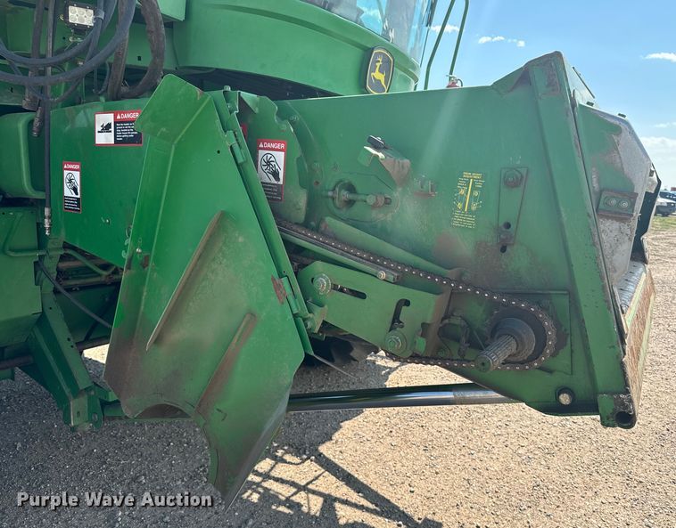 image for item DQ6929 2003 John Deere 9650 combine