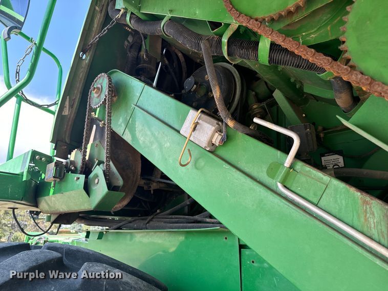 image for item DQ6929 2003 John Deere 9650 combine