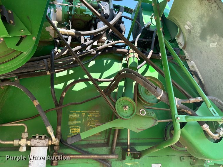 image for item DQ6929 2003 John Deere 9650 combine