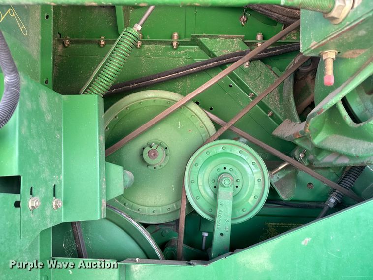 image for item DQ6929 2003 John Deere 9650 combine