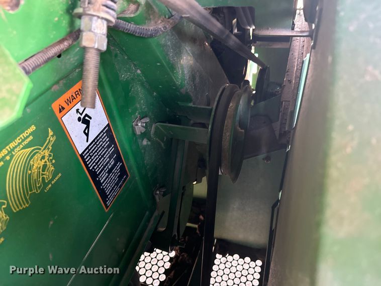 image for item DQ6929 2003 John Deere 9650 combine