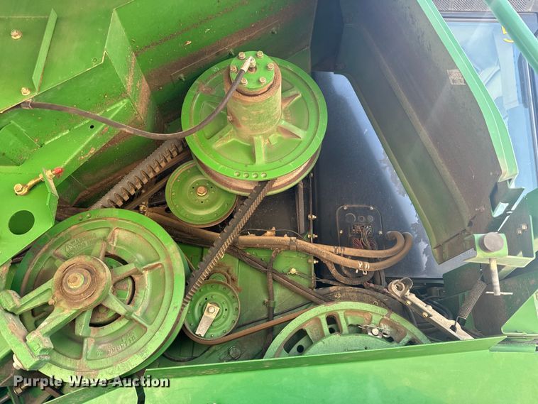 image for item DQ6929 2003 John Deere 9650 combine
